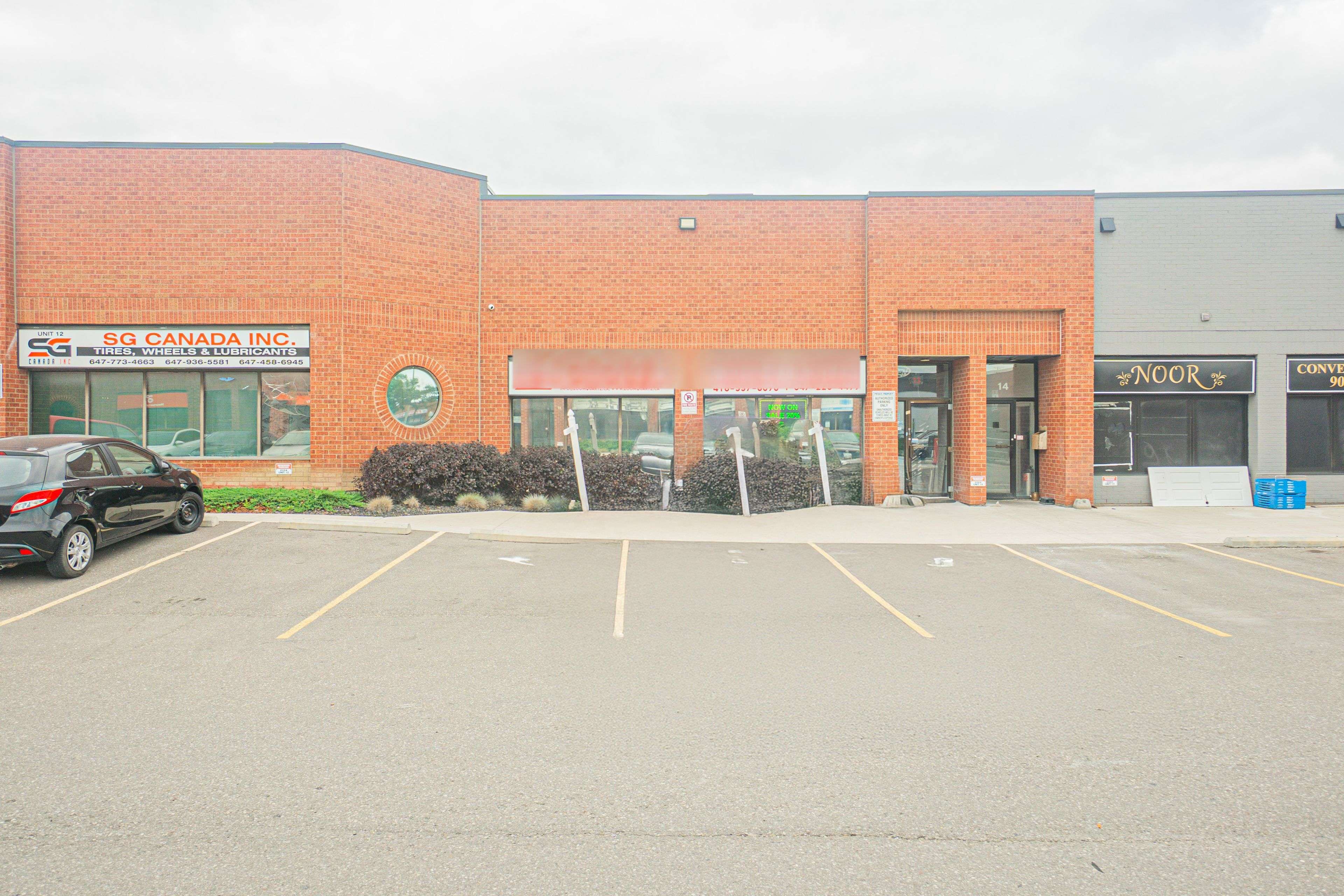 Brampton, ON L6T 5A6,2084 Steeles AVE E