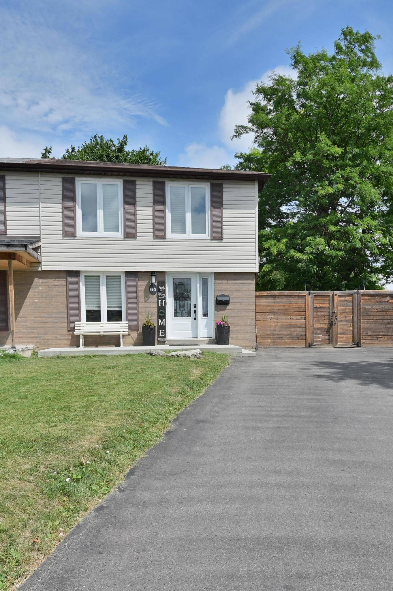 64 Glenmore CRES, Brampton, ON L6S 1H8