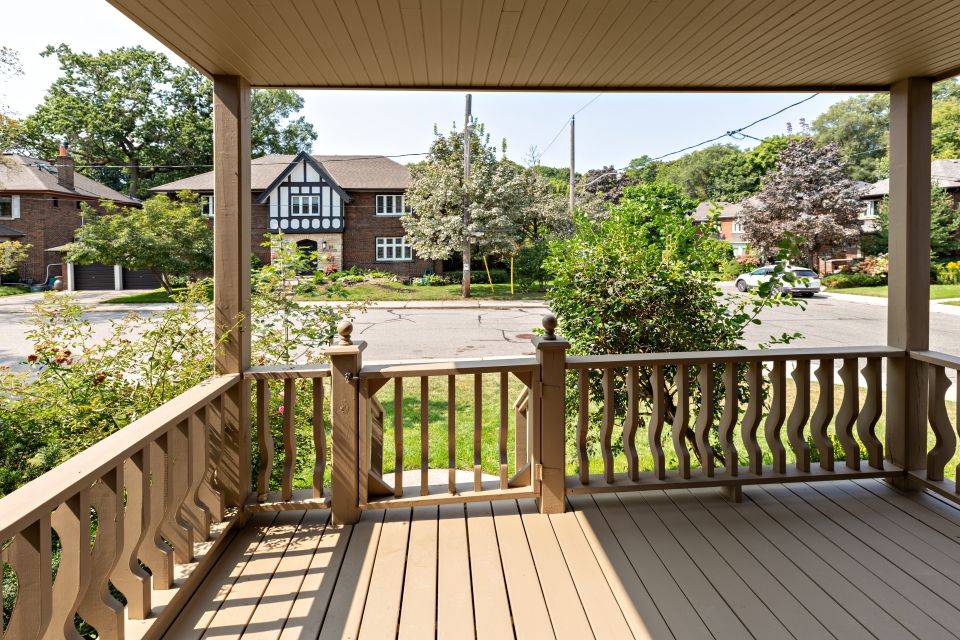 Toronto W02, ON M6P 3H5,19 Elora RD #Main