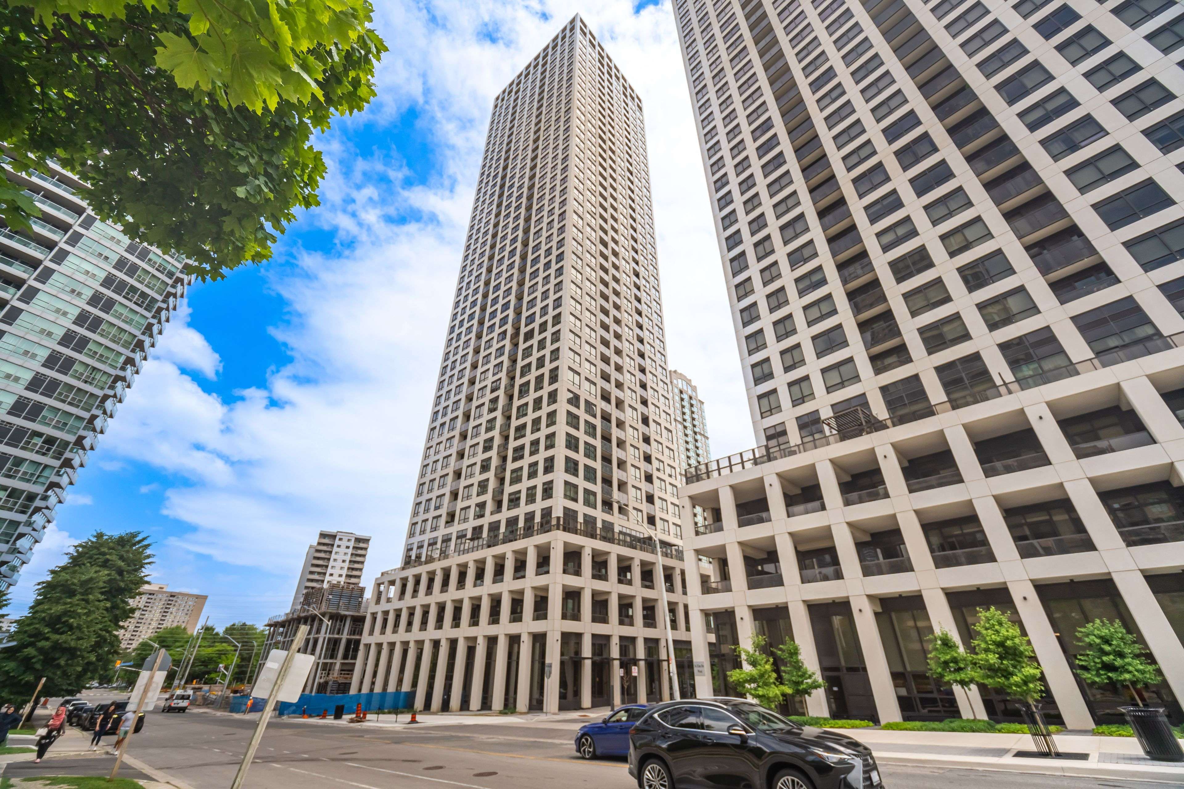 30 Elm Dr W N/A #1609, Mississauga, ON L5B 0N6