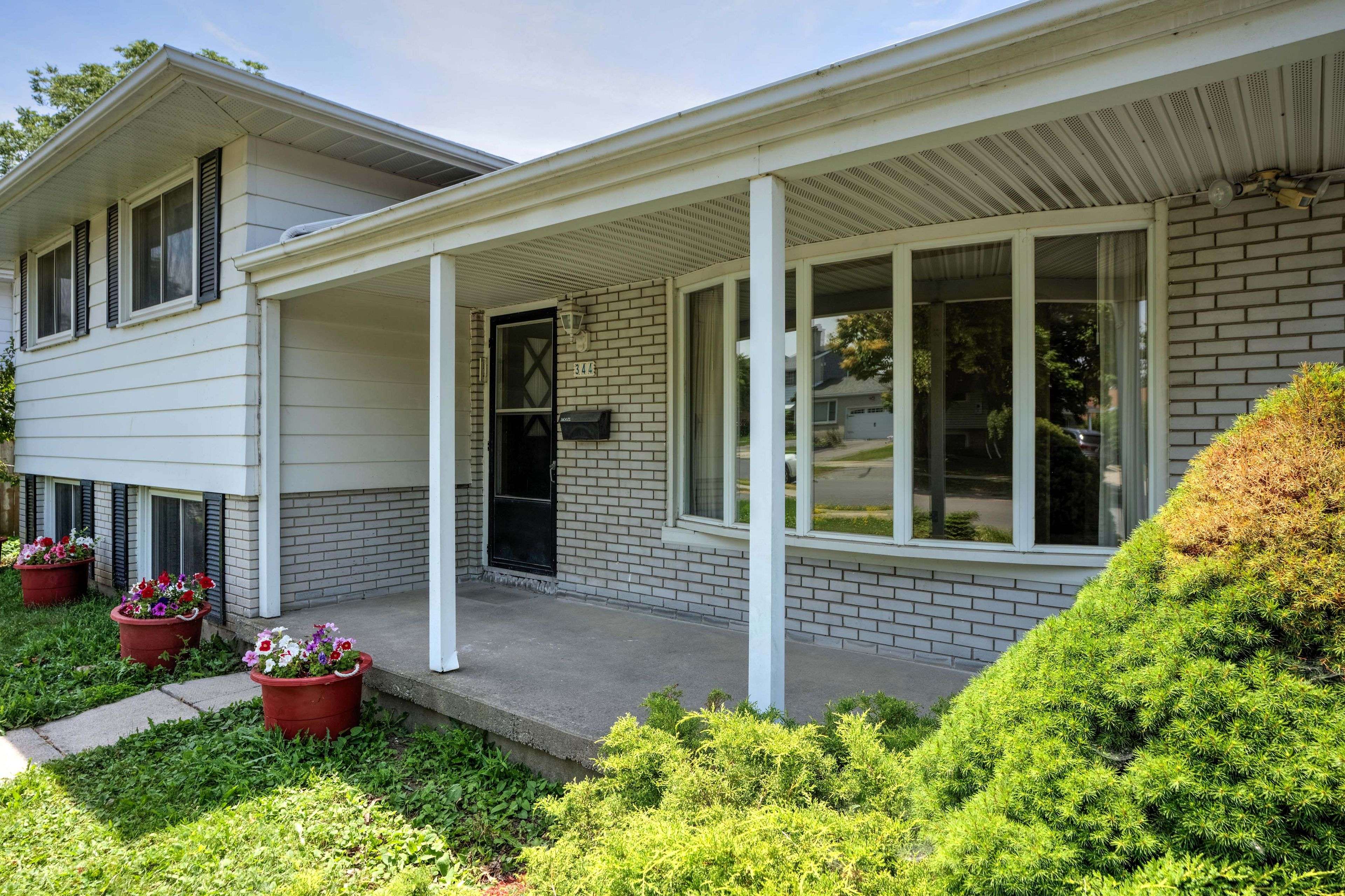 Kingston, ON K7M 2R8,344 Norman Rogers DR