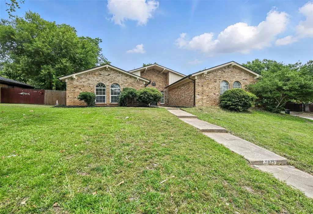 North Richland Hills, TX 76117,5825 N Hills Drive