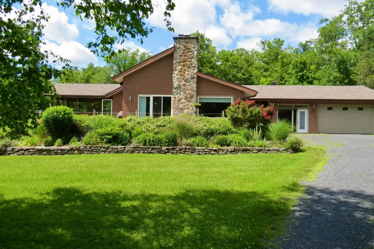 South Glengarry, ON K0C 1L0,20025 Beaupre RD