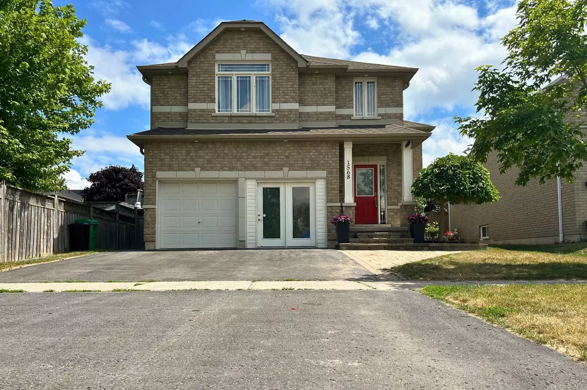 Peterborough West, ON K9K 2T2,1568 Ireland DR