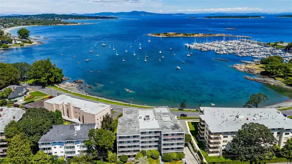 1450 Beach Dr #504, Oak Bay, BC V8S 2N8