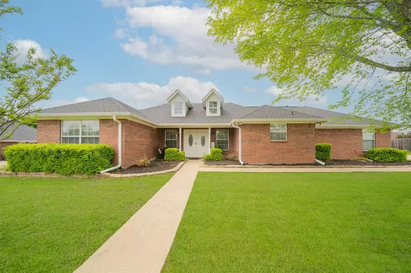 2707 Silver Spring Trail, Mount Pleasant, TX 75455