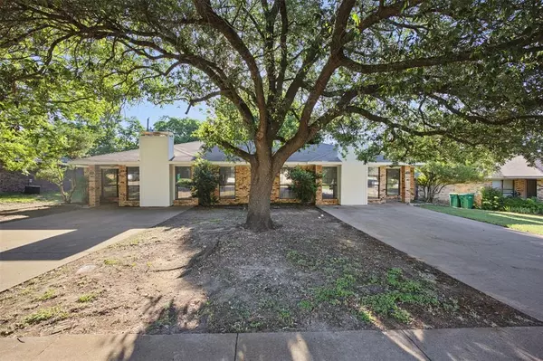 706 Long Court,  Cedar Hill,  TX 75104