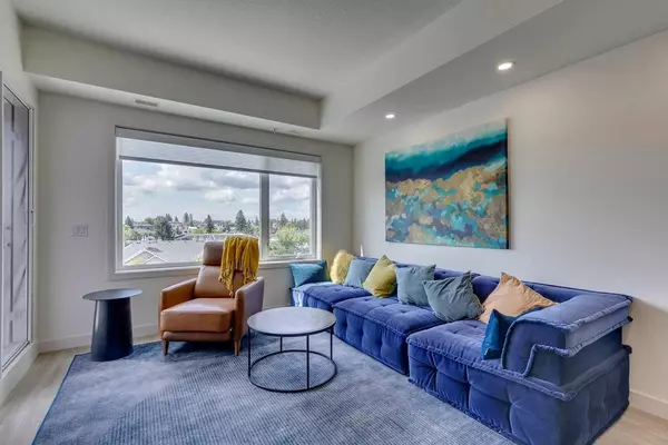 Calgary, AB T2T6V7,3450 19 ST SW #406