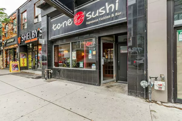 Toronto C01, ON M5V 2A7,414 Queen ST W