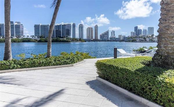3205 NE 184th St #9304, North Miami Beach, FL 33160