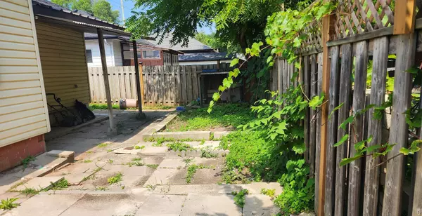 Halton Hills, ON L7G 3H2,45 Main ST N