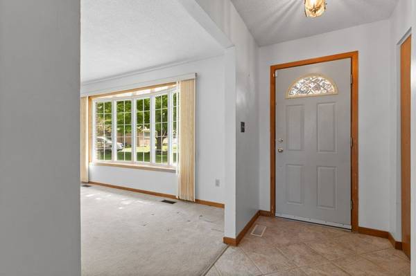 Kingston, ON K7M 6E9,757 Louis CT