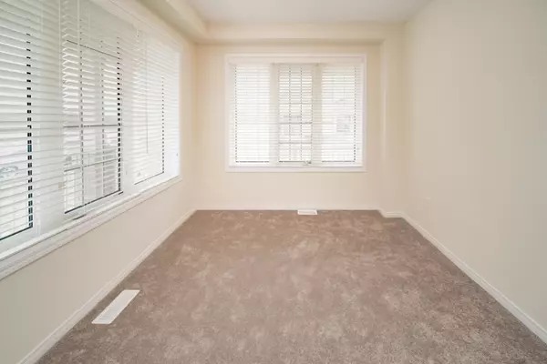 Thorold, ON L3B 0H1,135 Esther CRES