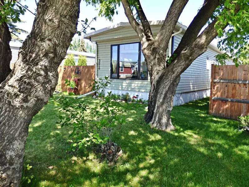 5010 44 AVE, Vermilion, AB T9X 1Y4