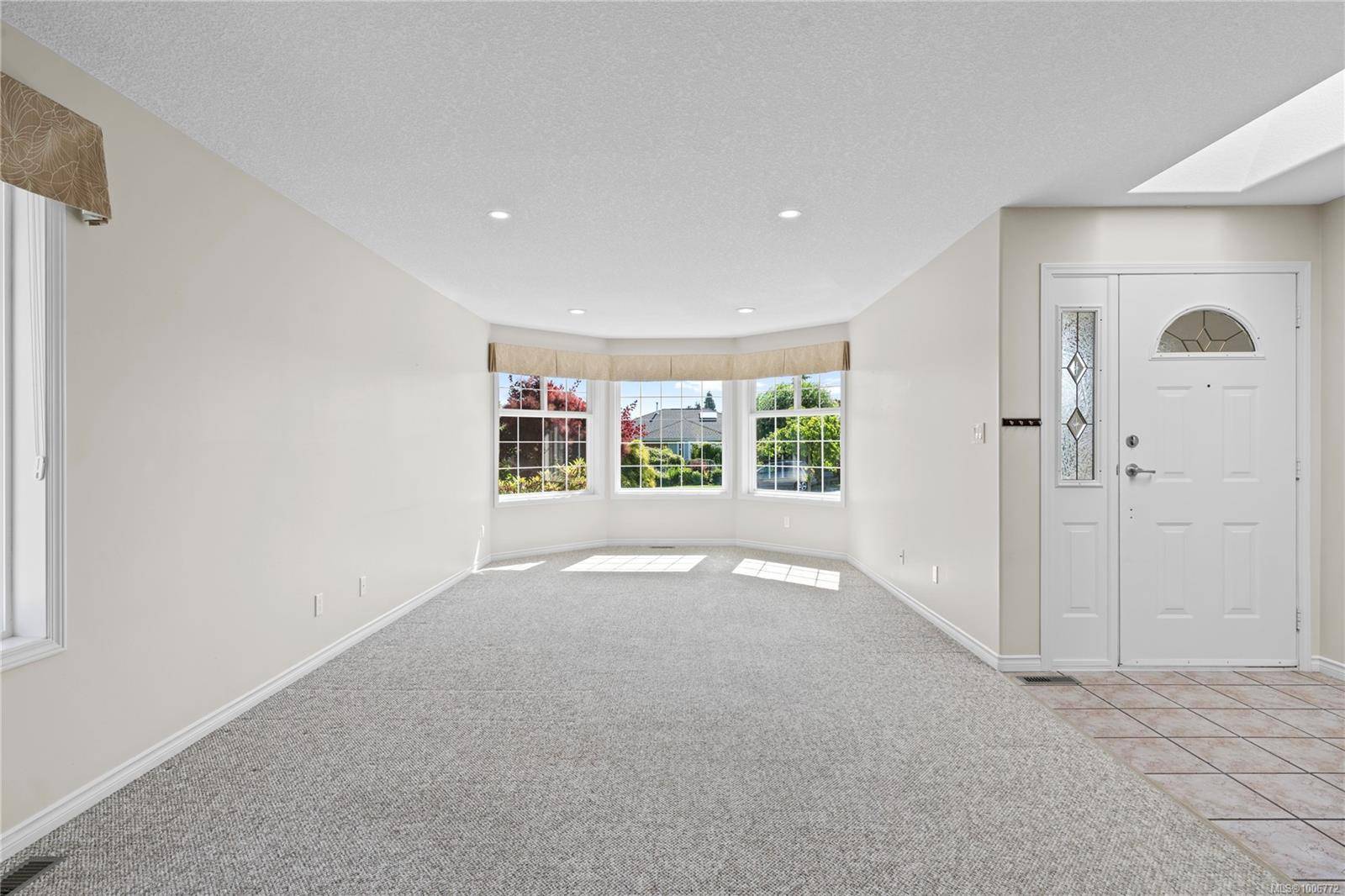 Qualicum Beach, BC V9K 2J4,774 Chartwell Blvd