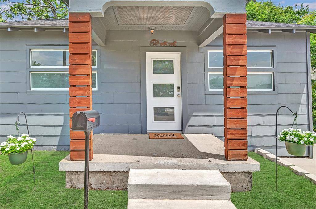 Dallas, TX 75211,2735 Grafton Avenue