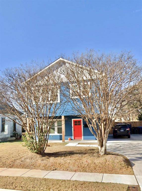 2808 Gordon Avenue, Fort Worth, TX 76110