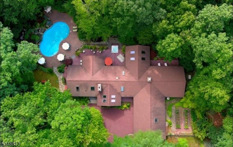 111 Ballantine Rd, Andover Twp., NJ 07821