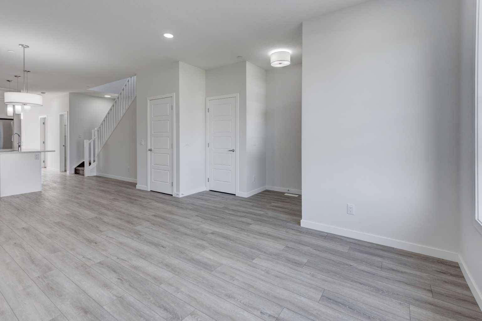 Calgary, AB T3P 1Y9,116 Herron WALK Northeast