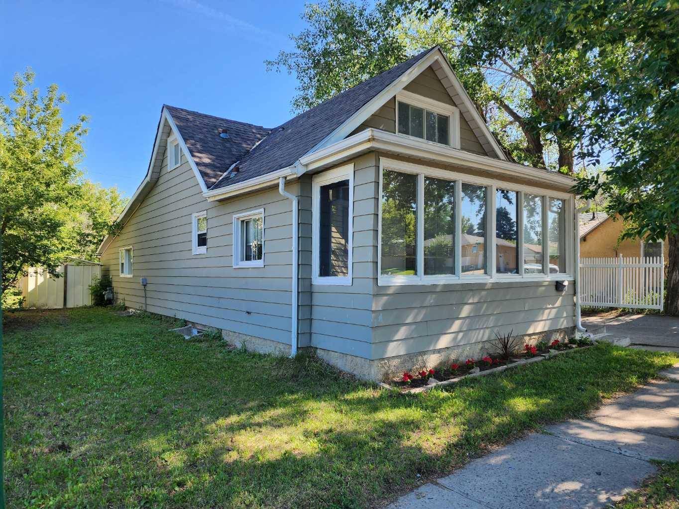 Lethbridge, AB T1H 1E5,611 9 AVE North