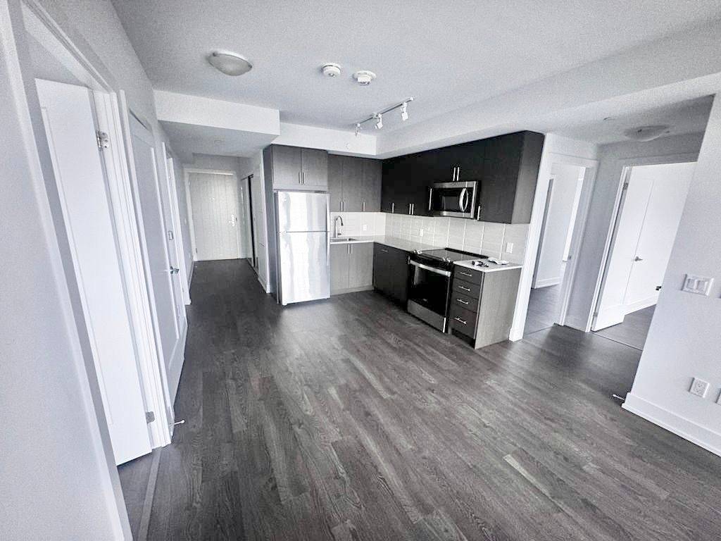 Oshawa, ON L1L 0R5,2550 Simcoe ST N #1516