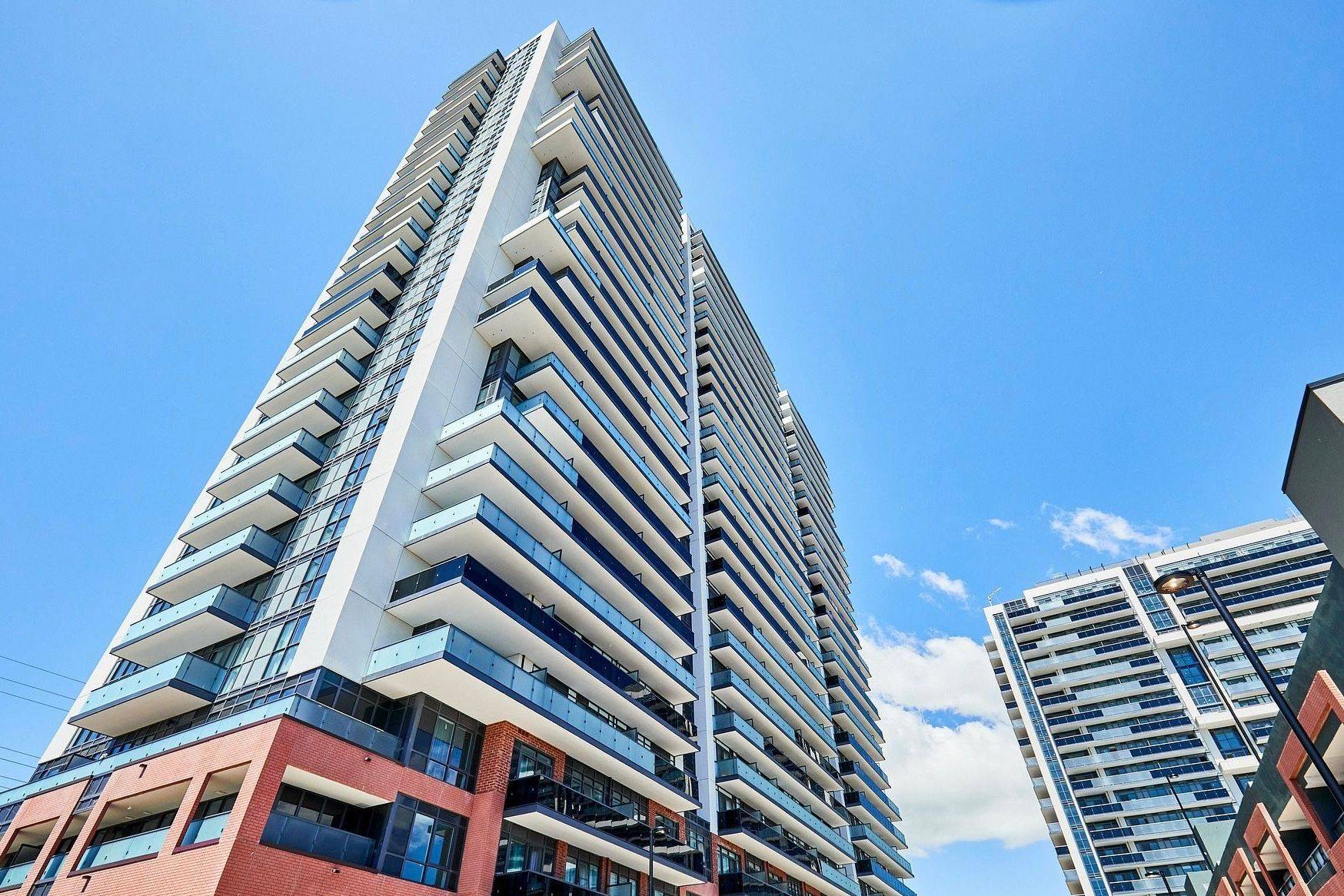 2545 Simcoe ST N #2111, Oshawa, ON L1L 0W3