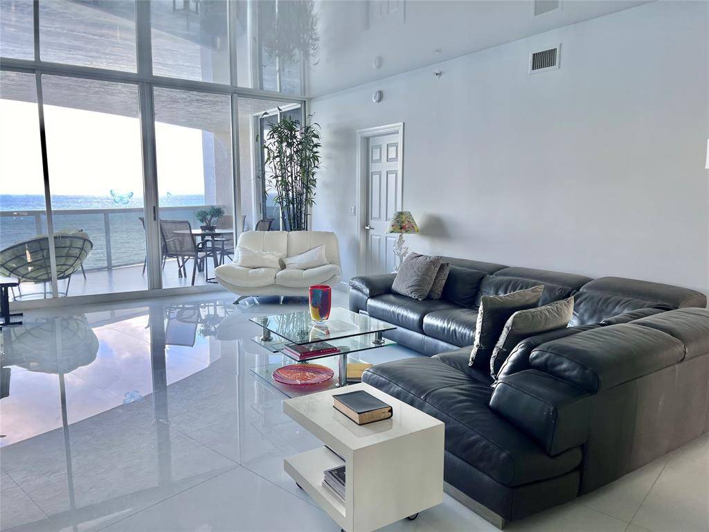 Fort Lauderdale, FL 33308,3200 N Ocean Blvd #1103