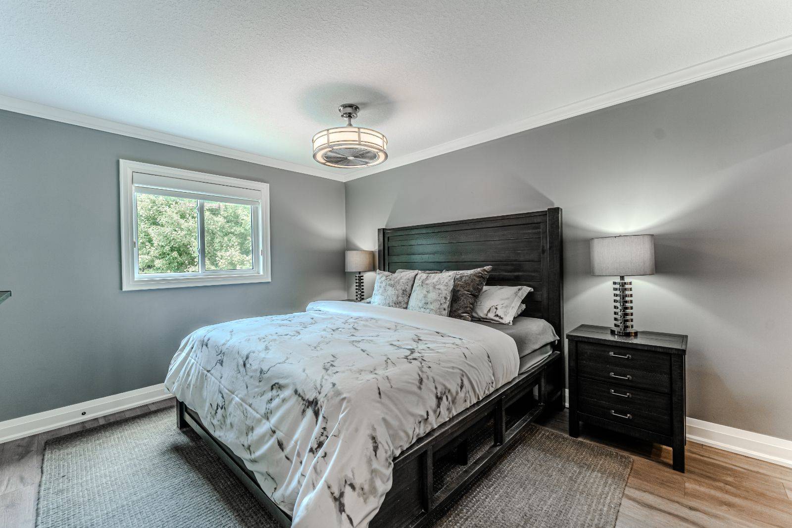 Essa, ON L0M 1B0,93 Sydenham ST