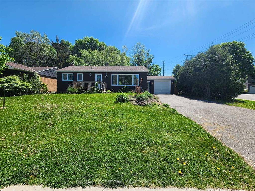 56 Elmer AVE #Lower, Orillia, ON L3V 2S7