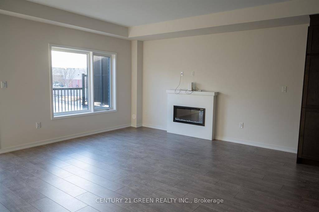 Caledon, ON L7E 2E1,142 Landsbridge ST