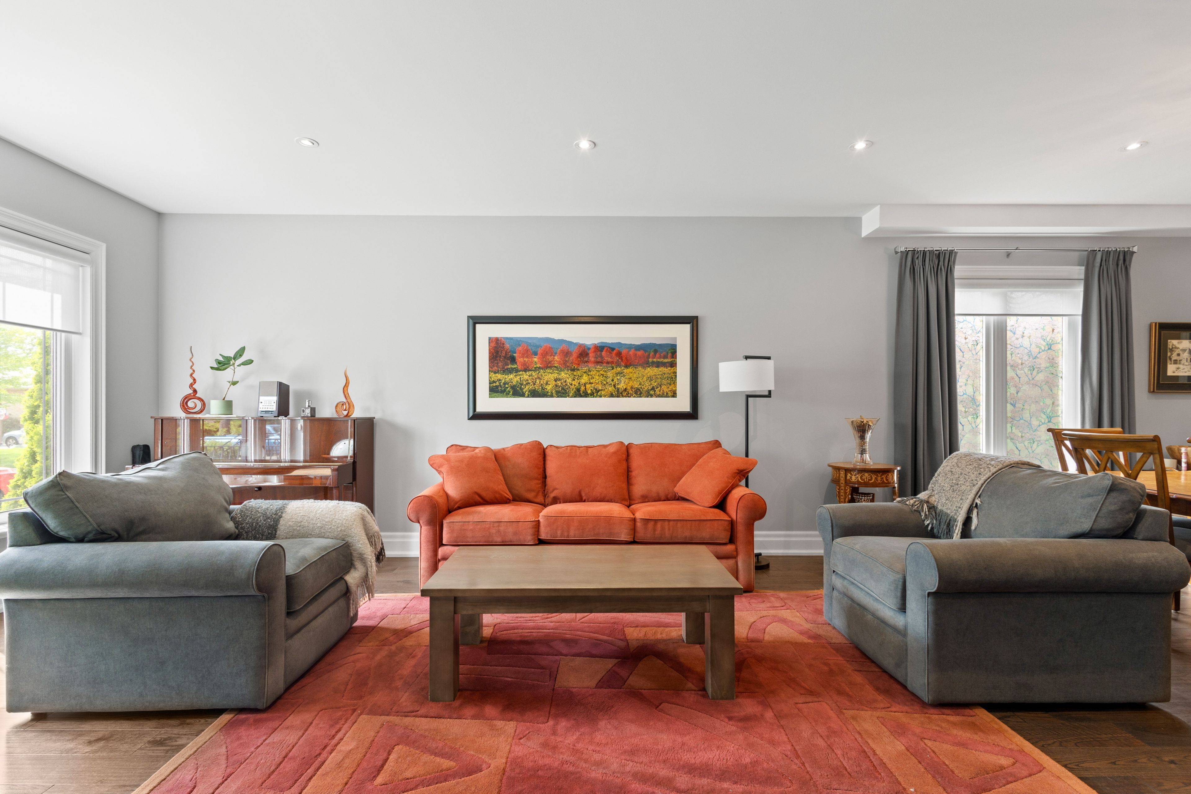 Mississauga, ON L5E 2N5,1487 Myron DR