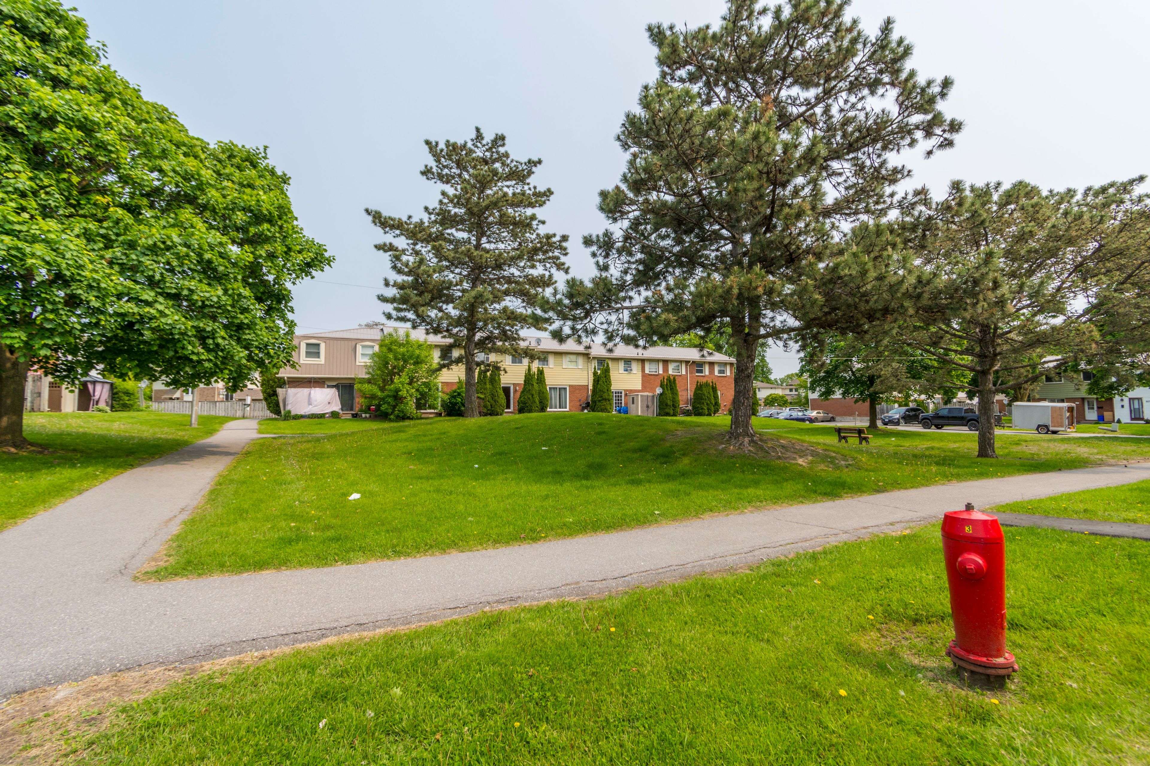 Belleville, ON K8P 4T9,203 North Park ST #E