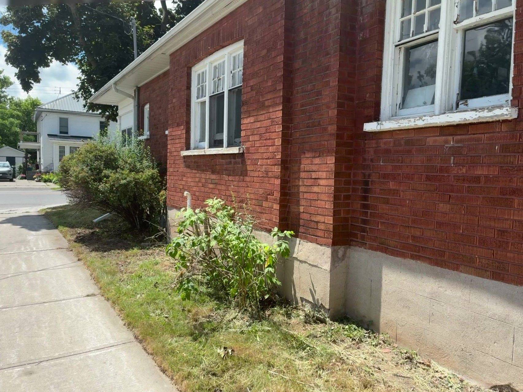 Peterborough Central, ON K9J 2C9,500 Romaine ST