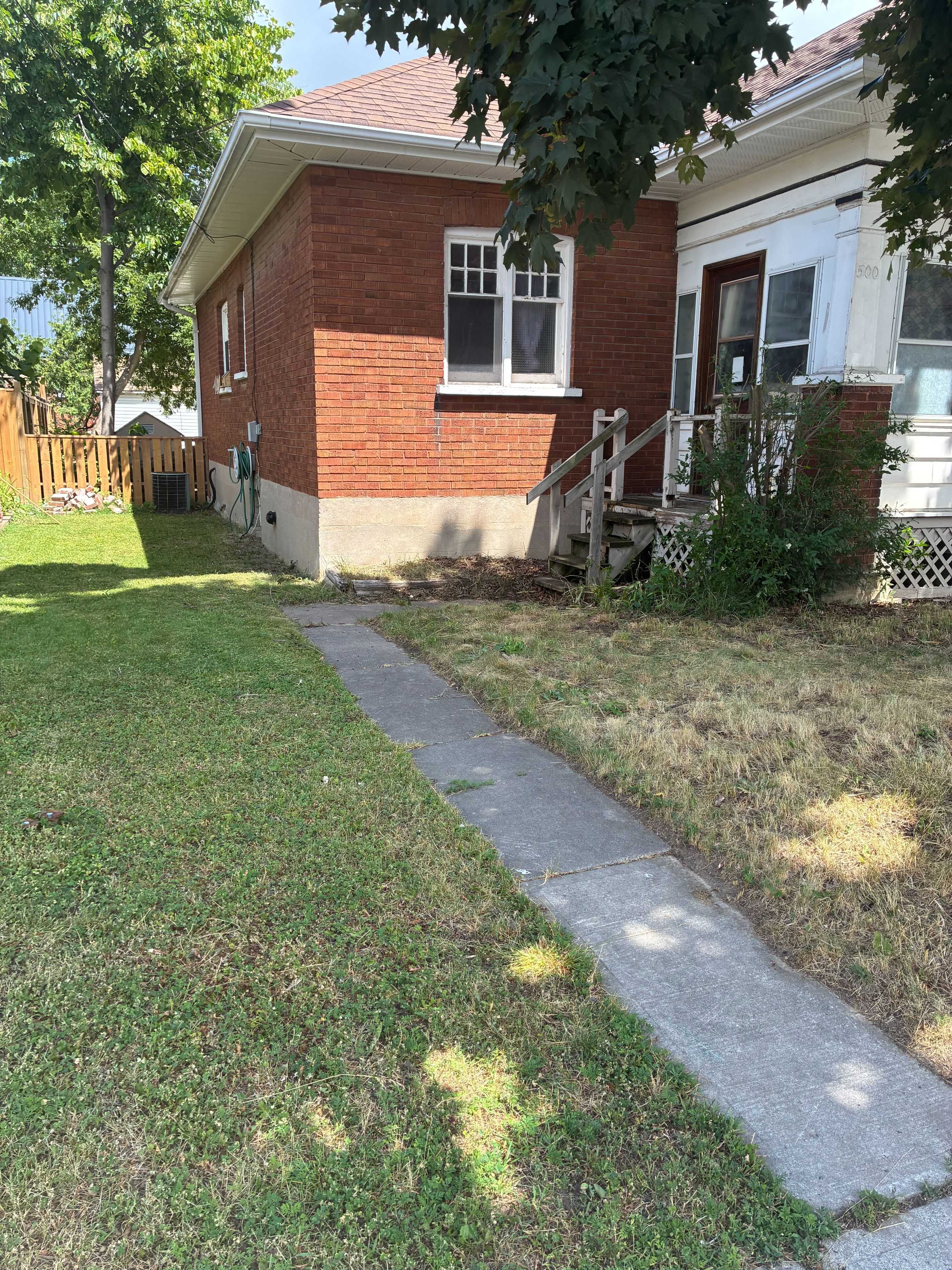 Peterborough Central, ON K9J 2C9,500 Romaine ST