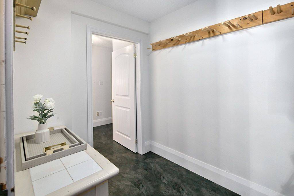 Blue Mountains, ON L9Y 0N8,796404 Grey Road 19 N/A #121