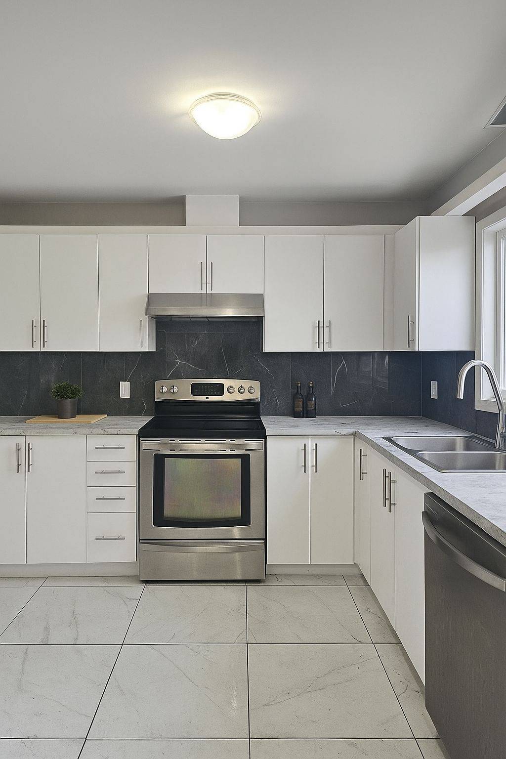 London East, ON N5V 5B8,190 Fleming DR #34