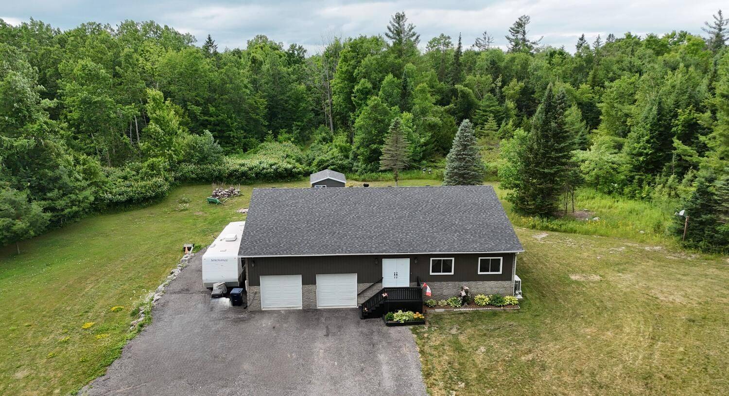 Stirling-rawdon, ON K0K 2M0,178 Roma LN