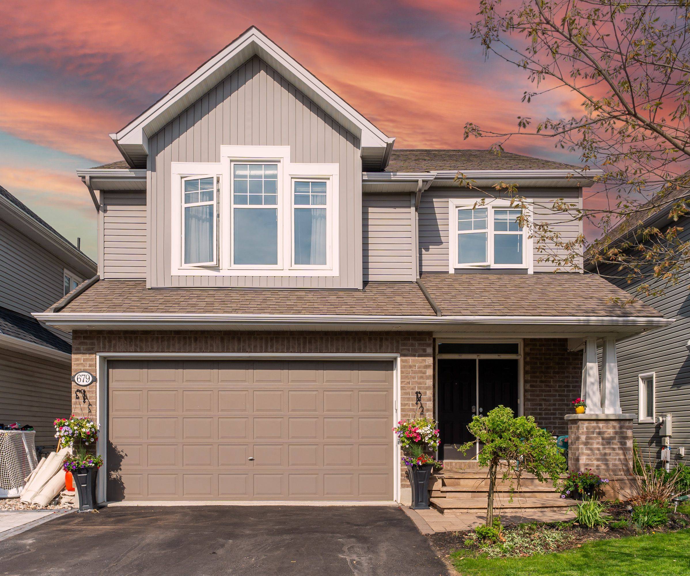 679 Rockrose WAY, Blossom Park - Airport And Area, ON K1T 0L7