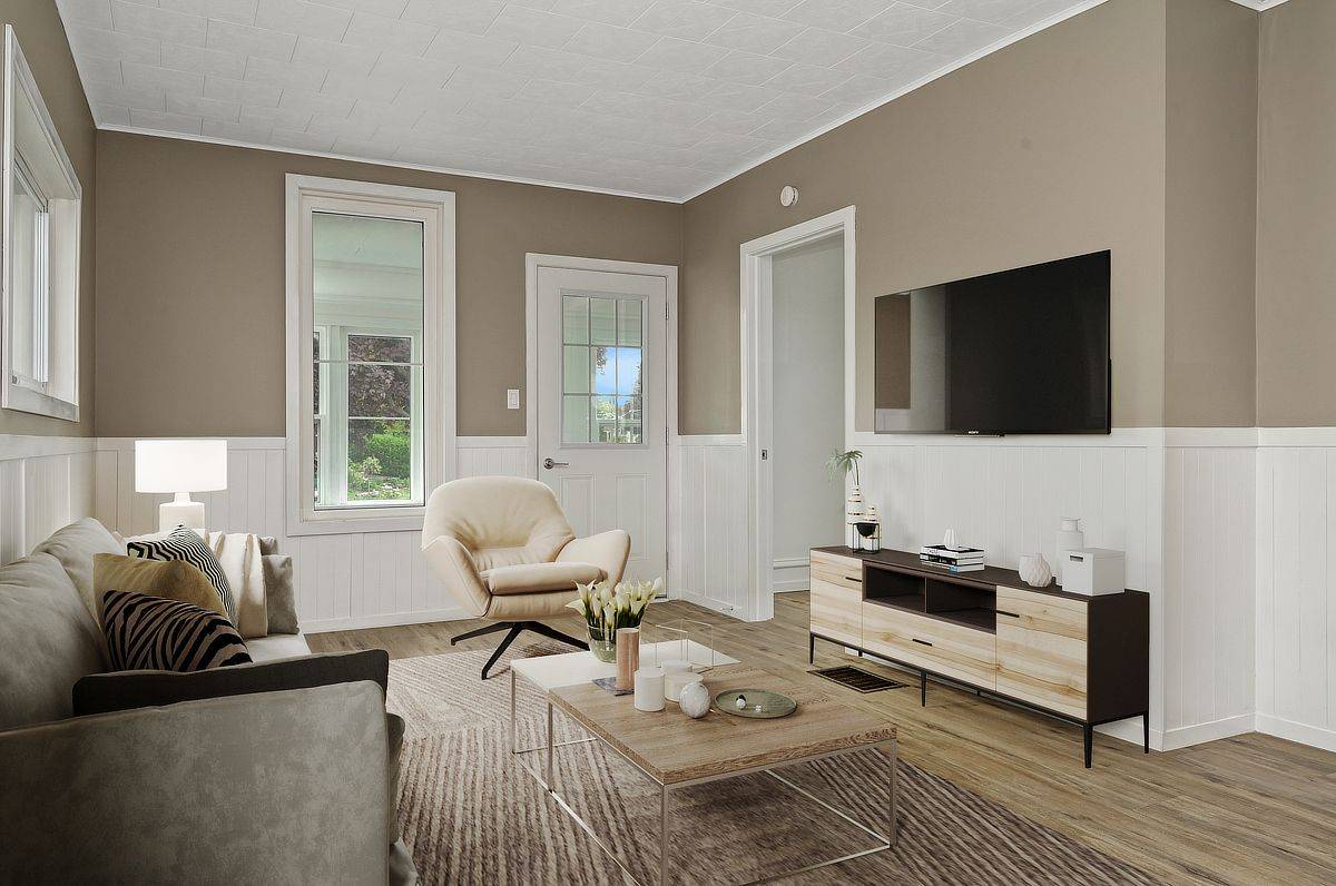 Smiths Falls, ON K7A 2M7,1 Winnifred ST S
