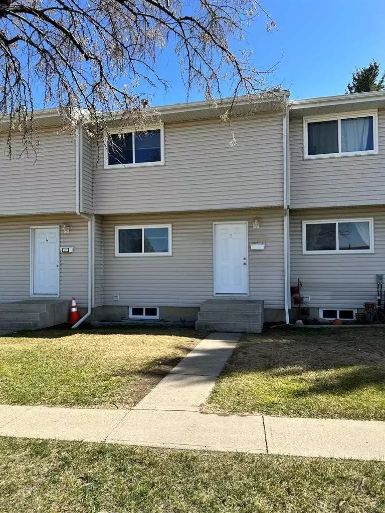 Lethbridge, AB T1K 4J7,55 Lemoyne CRES W #3