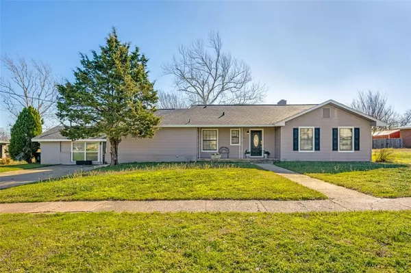 Bowie, TX 76230,909 Coffield Street