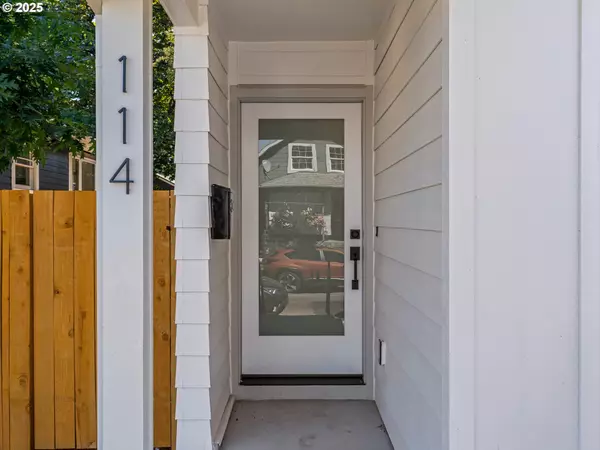 Portland, OR 97213,114 NE 74TH AVE
