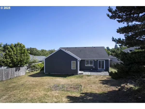 Hammond, OR 97121,1565 8TH AVE