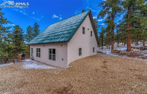 1443 Sangre DR, Westcliffe, CO 81252