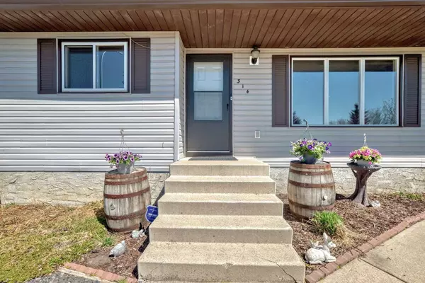 Carseland, AB T0J 0M0,314 Mckinnon DR