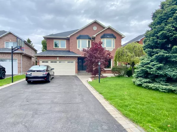 12 Headlands CRES, Whitby, ON L1R 1Z9