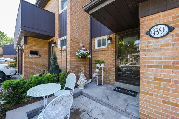 1951 Rathburn RD E #89, Mississauga, ON L4W 2N9