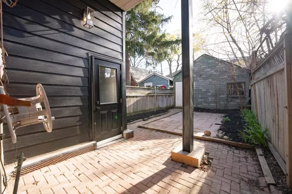 Toronto W02, ON M6G 3R7,20 Roblocke AVE #Bsmt