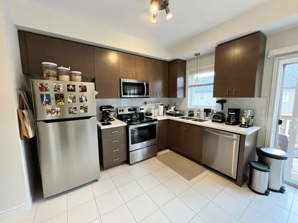 Hamilton, ON L9K 0K1,18 Marr LN