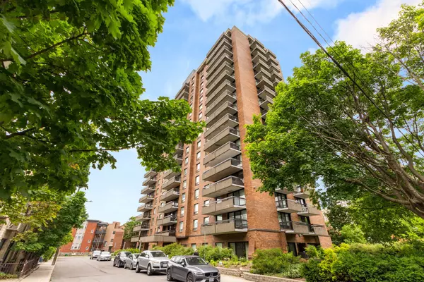 20 The Driveway AVE #605, Ottawa Centre, ON K2P 1C8